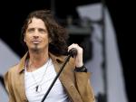 El vocalista de Soundgarden, Audioslave y Temple of the Dog tambi&eacute;n se quit&oacute; la vida. Ten&iacute;a 52 a&ntilde;os cuando le encontraron en la habitaci&oacute;n de su hotel aquel 18 de mayo.