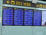Paneles informativos del Aeropuerto de Barcelona.