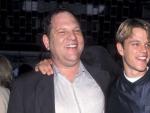 Matt Damon y Russell Crowe, acusados de encubrir a Harvey Weinstein