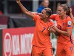 Lieke Martens celebra un gol con la selecci&oacute;n de Holanda.