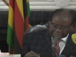 El presidente de Zimbabue, Robert Mugabe, durante un mensaje televisado.