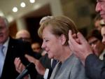 La canciller alemana, Angela Merkel, recibe el apoyo de sus compa&ntilde;eros de la CDU, tras el fracaso de las negociaciones para formar una alianza de gobierno con la CSU, el FDP y Los Verdes.