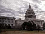 El Capitolio, el edificio que alberga las dos c&aacute;maras del Congreso de los Estados Unidos (la C&aacute;mara de Representantes, en el ala sur, y el Senado, en el ala norte), en Washington DC.