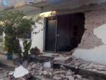 Fotograf&iacute;a cedida por la Agencia Quadrat&iacute;n que muestra una casa afectada en la poblaci&oacute;n de Jamiltepec en el estado de Oaxaca (M&eacute;xico) tras un potente terremoto.
