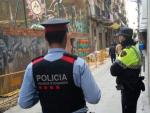 Operaci&oacute;n conjunta de los Mossos y la Guardia Urbana en dos narcopisos del Raval, en Barcelona, en una imagen de archivo.