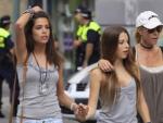 La actriz, en una imagen de 2009, paseando con sus hijas por Madrid.