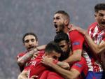Los jugadores del Atl&eacute;tico de Madrid festejan el gol de Antoine Griezmann en la final de la Europa League ante el Olympique de Marsella.