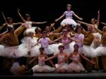 Todo el elenco de Billy Elliot, el musical, durante una de las actuaciones en Madrid.