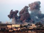 El humo asciende tras un ataque ruso sobre los Altos del Gol&aacute;n, en la frontera entre Israel y Siria.