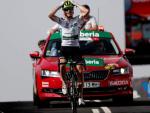 El estadounidense Ben King, triunfador en la etapa de la Vuelta que acab&oacute; en la Covatilla.