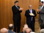 Salvador Gasc&oacute;n recibe el Premio de la Federaci&oacute;n Empresarial de Hosteler&iacute;a de Valencia (FEHV).