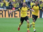Paco Alc&aacute;cer celebra un gol con el Borussia Dortmund.