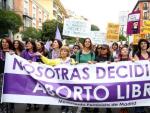 Participantes de la manifestaci&oacute;n convocada en Madrid y 38 ciudades espa&ntilde;olas por la Coordinadora Feminista, d&iacute;as despu&eacute;s de la retirada de la reforma del aborto planteada por el Gobierno.