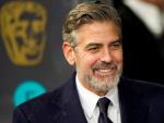 George Clooney es uno de los famosos que luce barba con frecuencia.