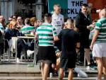 Aficionados del Celtic pasando el d&iacute;a del partido en Valencia