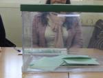 Urna para las elecciones al Parlamento de Andaluc&iacute;a