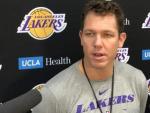 Walton fue entrenador de Los &Aacute;ngeles Lakers y actualmente dirige a los Sacramento Kings.