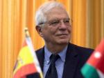 El ministro espa&ntilde;ol de Asuntos Exteriores, Uni&oacute;n Europea y Cooperaci&oacute;n, Josep Borrell (c), en Amm&aacute;n (Jordania).
