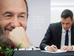 El secretario general del PSOE y presidente del Gobierno en funciones, Pedro S&aacute;nchez, acude a firmar el libro de condolencias del PSOE.