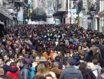 Fotograf&iacute;a de la calle Preciados, una de las principales arterias comerciales del centro de Madrid, repleta de gente.