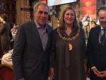 Michael Golden; la alcaldesa de Glasgow, Eva Bolander; y Fernando de Yarza L&oacute;pez-Madrazo, ayer.