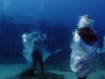 Buceadores del WWF y del Museo Atl&aacute;ntico de Lanzarote denuncian la contaminaci&oacute;n por pl&aacute;stico