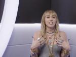 Miley Cirus presenta su nuevo proyecto 'She is coming'
