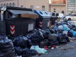 Basura acumulada en las calles de Roma.