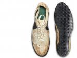 Par de zapatillas de deporte 'Moon Shoe', de Nike, adquirido por m&aacute;s de 437.000 d&oacute;lares en una subasta de Sotheby's.