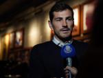 Iker Casillas habla para los medios oficiales del FC Porto.