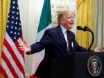 El presidente de EE UU, Donald Trump, en la Casa Blanca, durante la visita de su hom&oacute;logo italiano, Sergio Mattarella.