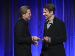 Brad Pitt recoge el premio a mejor actor de reparto por 'Once Upon a Time in Hollywood' en la gala de los National Board of Review Awards.