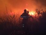 Activo un incendio forestal en Castro de los &uacute;ltimos nueve provocados en Cantabria