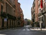 Imagen de la Calle Mayor de Madrid, completamente vac&iacute;a tras el anuncio del estado de alarma por el coronavirus.