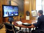 El rey Felipe VI mantiene un encuentro por videoconferencia con los responsables de Mercamadrid.
