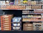 Lineal de panes de un supermercado de Mercadona.