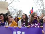 La ministra de Igualdad, Irene Montero (centro), en la manifestaci&oacute;n del 8M (D&iacute;a Internacional de la Mujer), en Madrid a 8 de marzo de 2020. 8M;FEMINISMO;MADRID;MANIFESTACI&Oacute;N (Foto de ARCHIVO) 8/3/2020