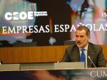 El rey Felipe VI en la clausura de la cumbre empresarial organizada en la sede de la CEOE.