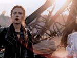 Scarlett Johansson y Florence Pugh sacan las armas en las nuevas im&aacute;genes de 'Viuda Negra'