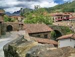 Potes. Li&eacute;bana. Comarca lebaniega. Pueblo. Poblaci&oacute;n. Casas. Rural. Cantabria.
