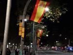Banderas de Espa&ntilde;a en el centro de Barcelona, colocadas por la Asociaci&oacute;n Uni&oacute;n de Brigadas.