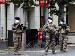 Agentes de fuerzas especiales en las calles de Niza tras el atentado.