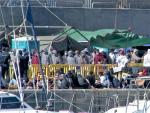 Campamento de emergencia de inmigrantes en el Muelle de Arguinegu&iacute;n, en una imagen del 9 de noviembre