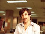Fotograf&iacute;a personal cedida donde aparece el periodista Alan Weiss en 1980