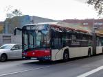 Bus el&eacute;ctrico de la l&iacute;nea H16 de Transportes Metropolitanos de Barcelona (TMB)