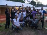 Un equipo de MSF celebra el fin del brote de &eacute;bola en el oeste de Rep&uacute;blica Democr&aacute;tica del Congo