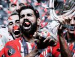 Diego Costa celebra la Supercopa de Europa con el Atl&eacute;tico.