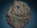 Un trozo del meteorito EC 002. La masa principal del meteorito reside en el Museo de Gemas y Minerales de Maine.