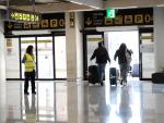 Viajeros en el Aeropuerto de Palma de Mallorca.