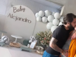 Jessica Bueno y Jota Peleteiro en el 'baby shower' de su hijo.